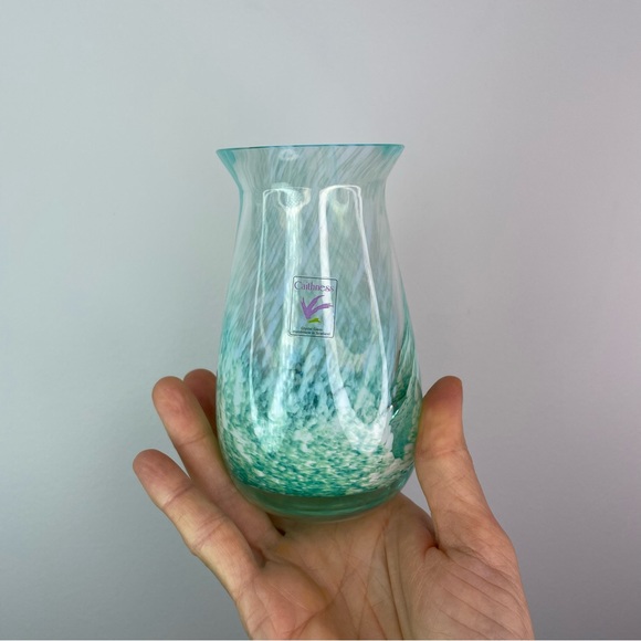 Handblown in Scotland Christal Glass Vase - Picture 6 of 7